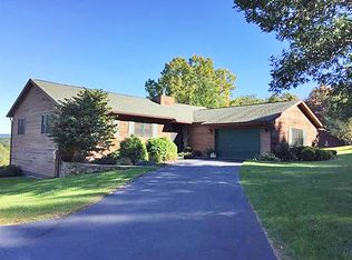 58 Wetsel Rd, Troy, NY 12182