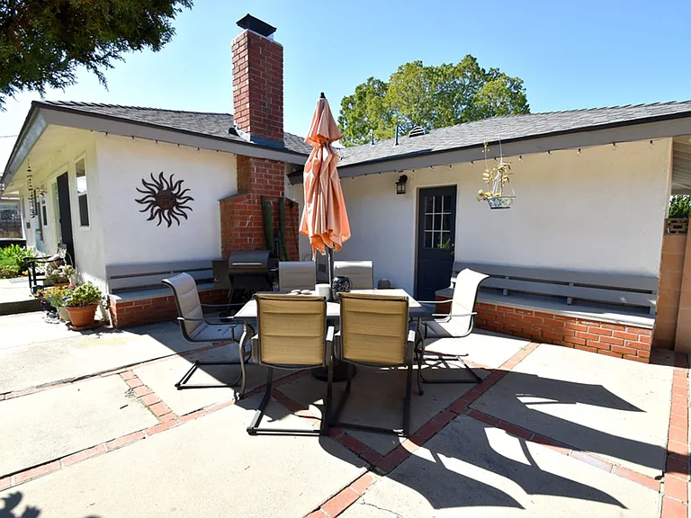 2824 Woodbine Ave — Photo 15