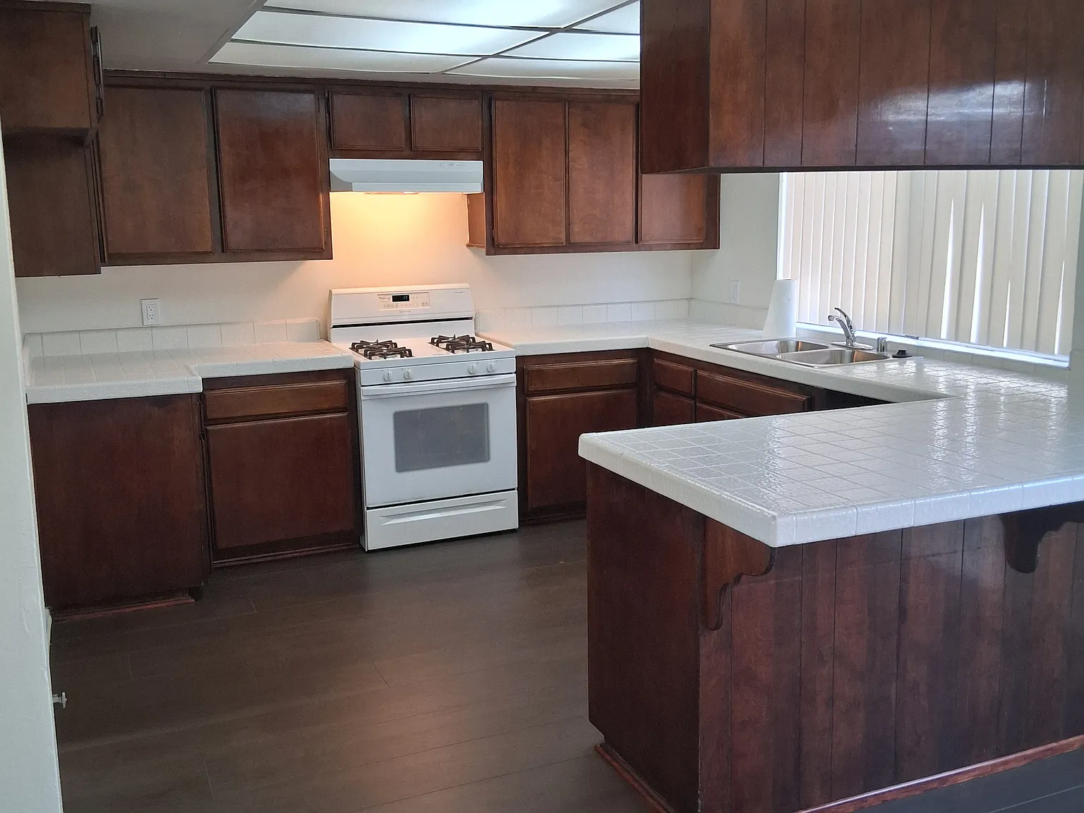 2 bed, 1232 sqft, $2,575 — Photo 1