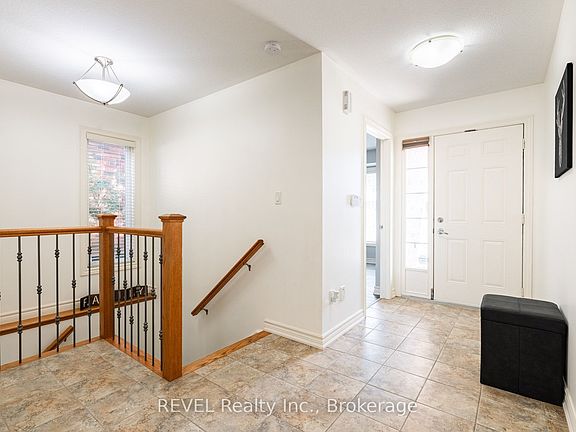 3rd image of 23 Myrtle Ave