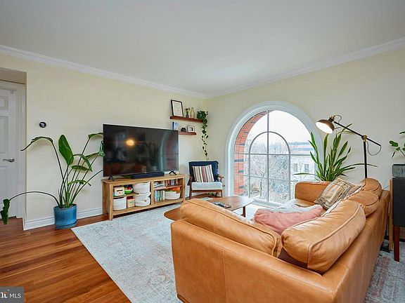 2nd image of 1020 Pennsylvania Ave SE APT 504
