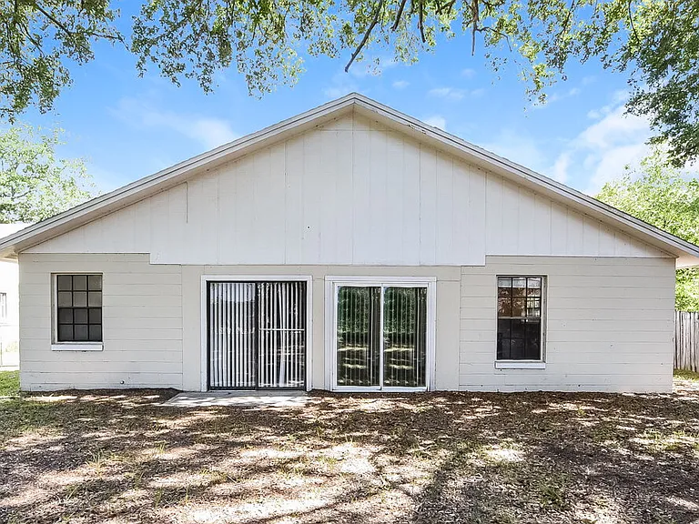 1629 Sunburst Way — Photo 16