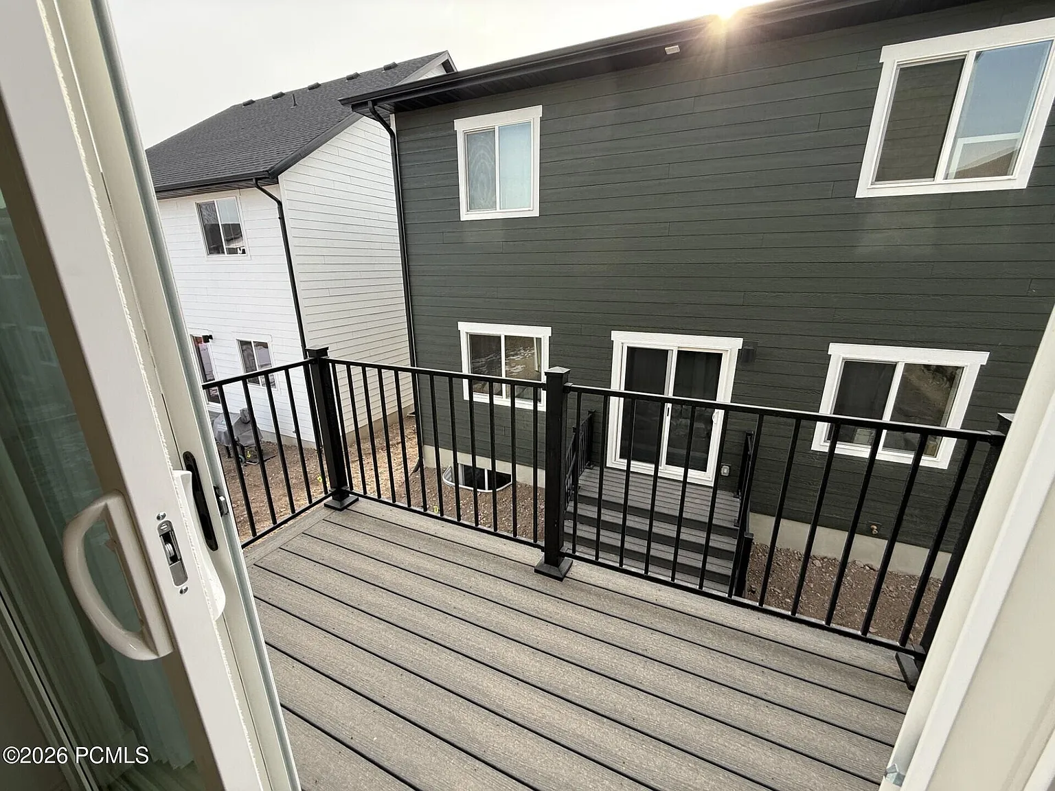 4 bed, 2.5 bath, 2416 sqft, $2,450 — Photo 3