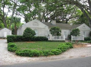 203 Wymberly Rd, Saint Simons Island, GA 31522