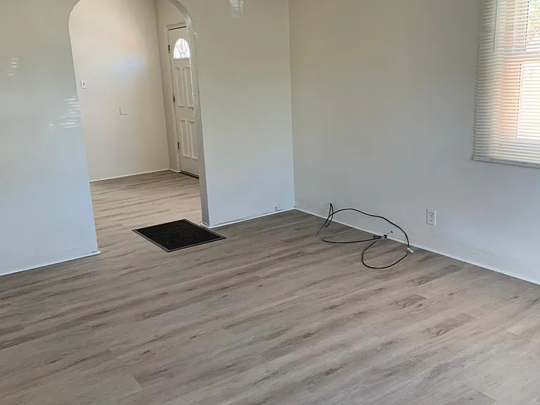 3528 Vail Ave SE — Photo 4