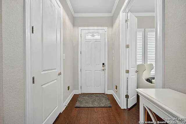 4 bed, 3.0 bath, 2590 sqft, $3,000 — Photo 3