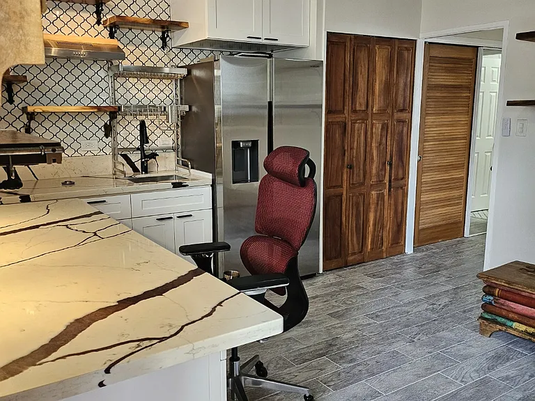 236 Liliuokalani Ave #103 — Photo 6