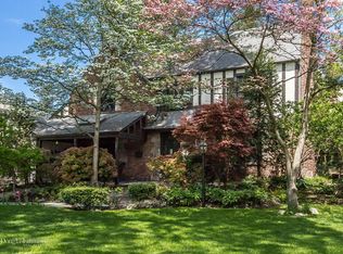 51 Rugby Rd, Manhasset, NY 11030