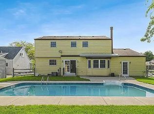 554 Bruns Dr, Rossford, OH 43460