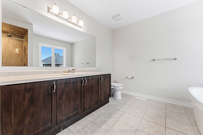 Ottawa House for rent - 4 Bedrooms — photo 21