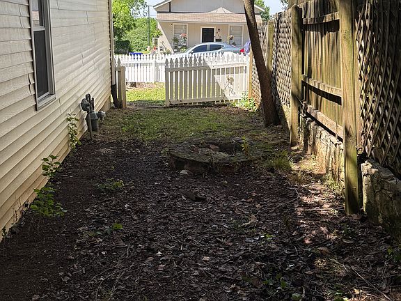 4th image of 720 E 14th Ave
