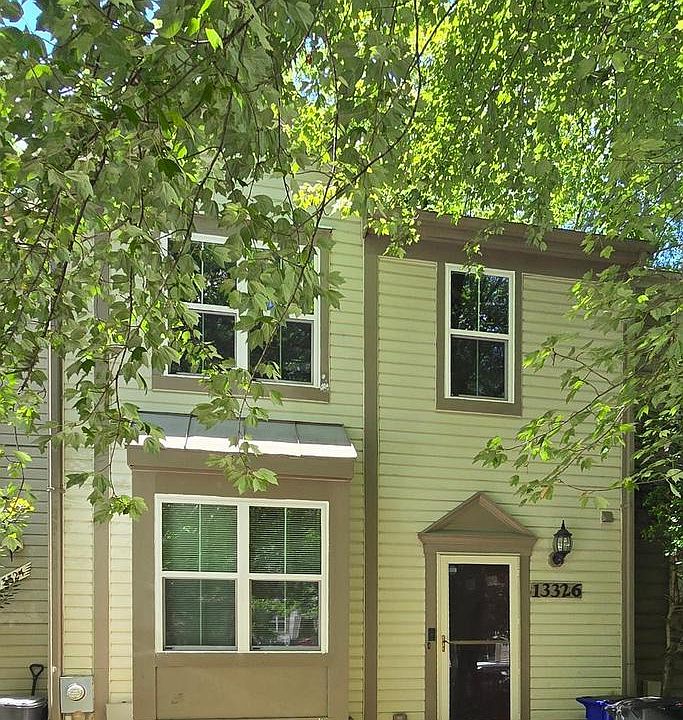 1st image of 13326 Waterside Cir