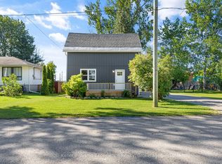 311 Armstrong St, Tay, ON L0K 1R0