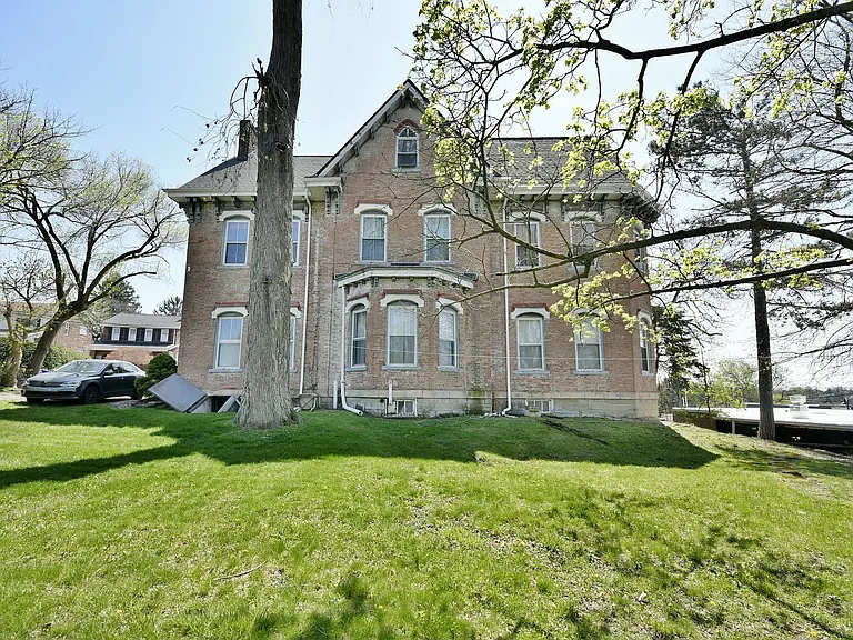 991 Leon Rd — Photo 22