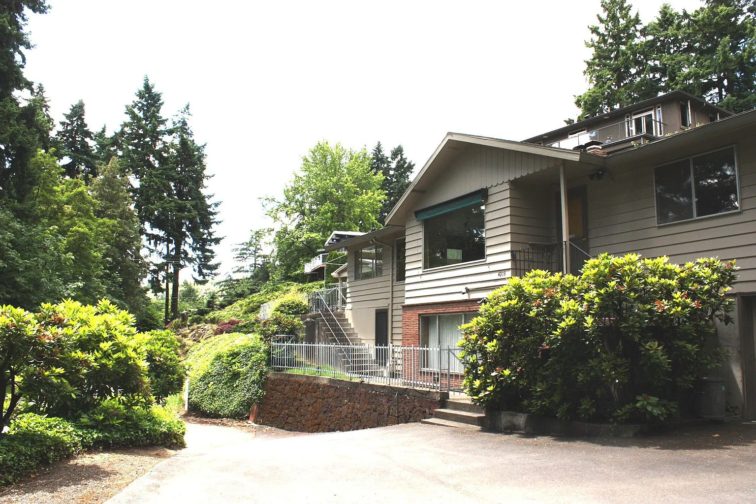 4209 SW Homestead Dr photo 1