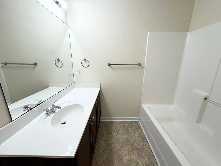 109 Spring Creek Dr — Photo 10