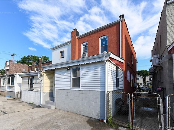 4th image of 126-12 116th Avenue