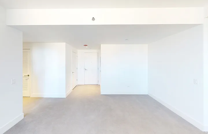 Shoreland — Photo 156