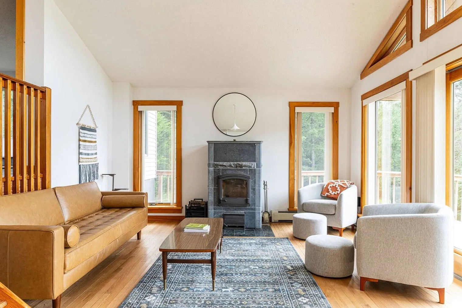2 bed, 2.0 bath, $4,420 — Photo 4