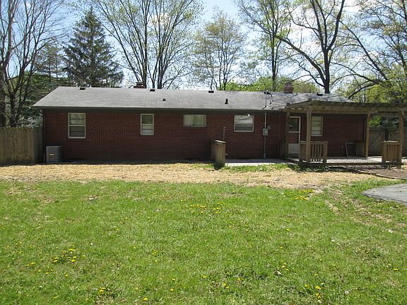 5th image of 9812 E Michigan St