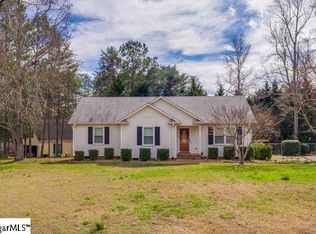 201 Cox Ridge Ct, Travelers Rest, SC 29690