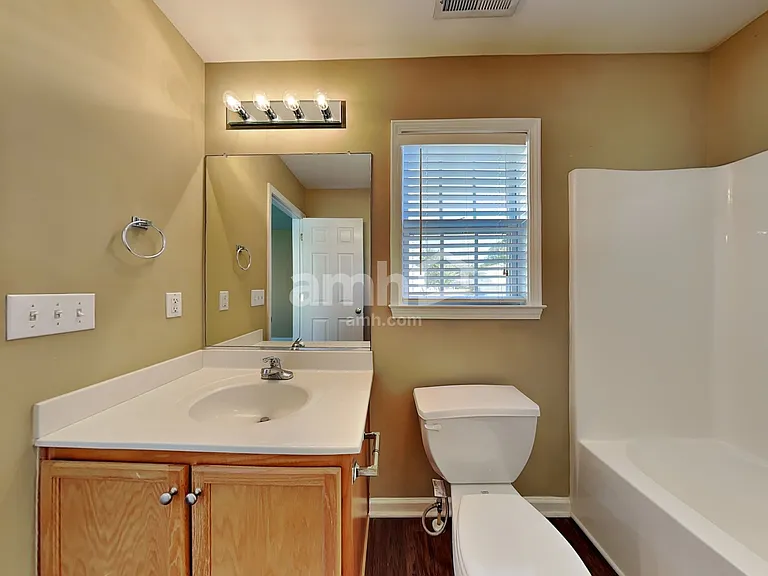 1867 Longmont Dr — Photo 11