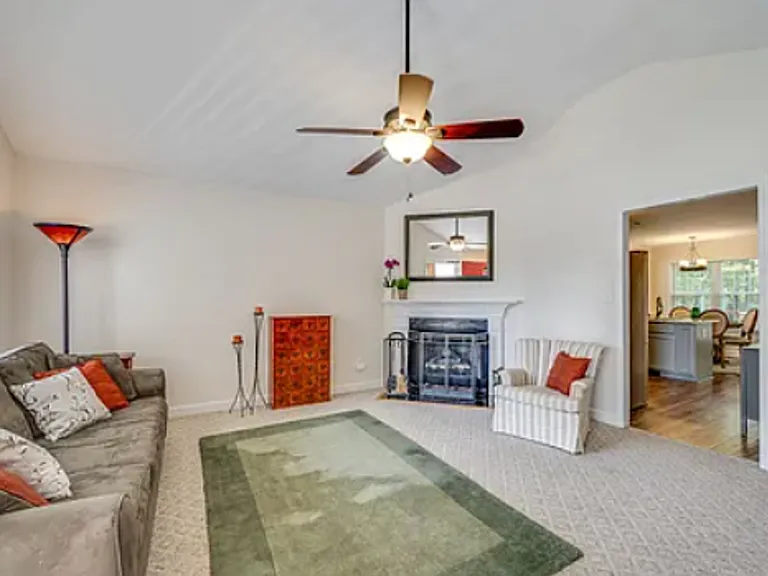 6300 Daybreak Dr — Photo 6