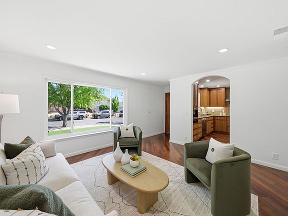 5th image of 4036 Lemoyne Way