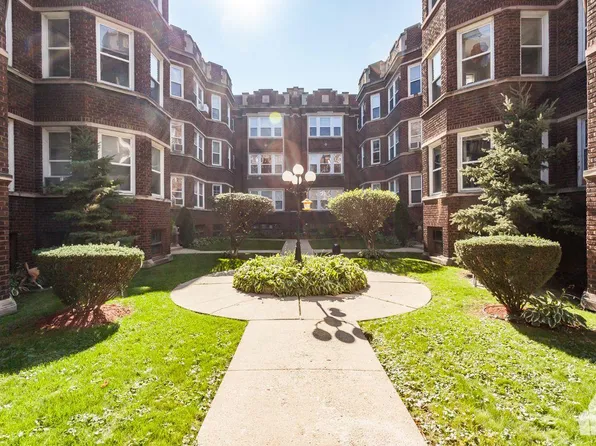 827 W Cornelia Ave #1N, Chicago, IL 60657