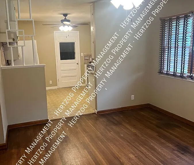 1701 El Camino St — Photo 12