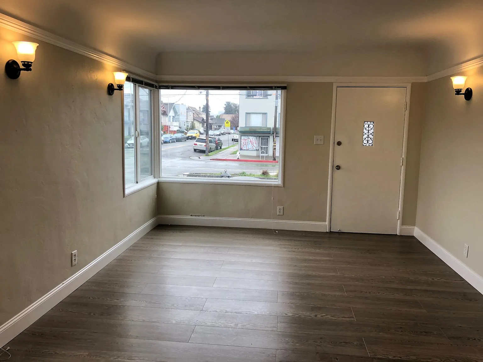 830 40th St photo 1