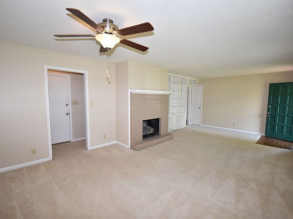 4th image of 3049 Westchester Dr