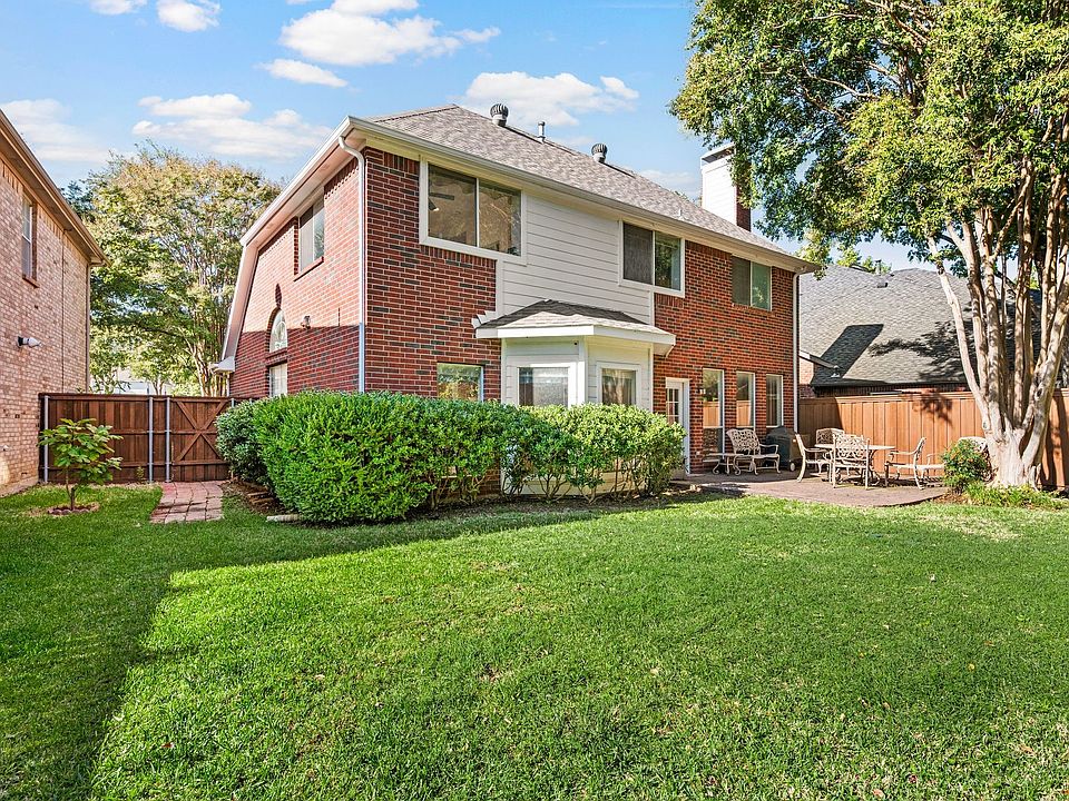 1st image of 897 Parker Dr
