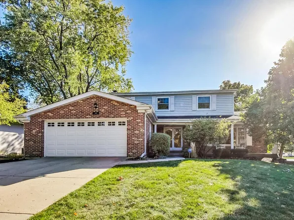 1117 W Francis Dr, Arlington Heights, IL 60005