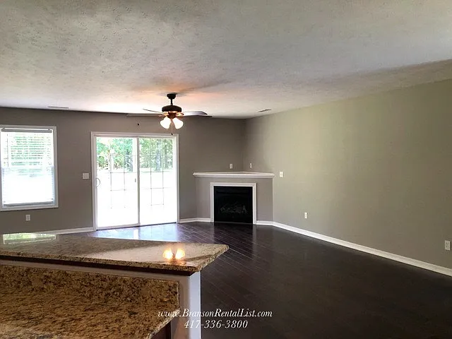 370 S Woods Way — Photo 17