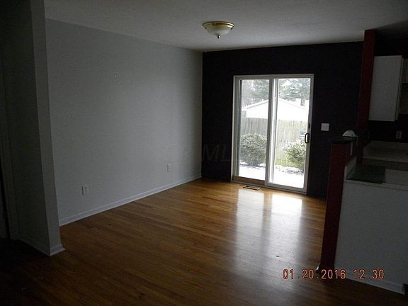 5th image of 242 W Coshocton St