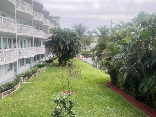 2381 Sunset Avenue #202, Lake Worth Beach, FL 33461