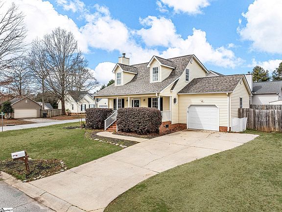 2nd image of 801 Dunwoody Dr