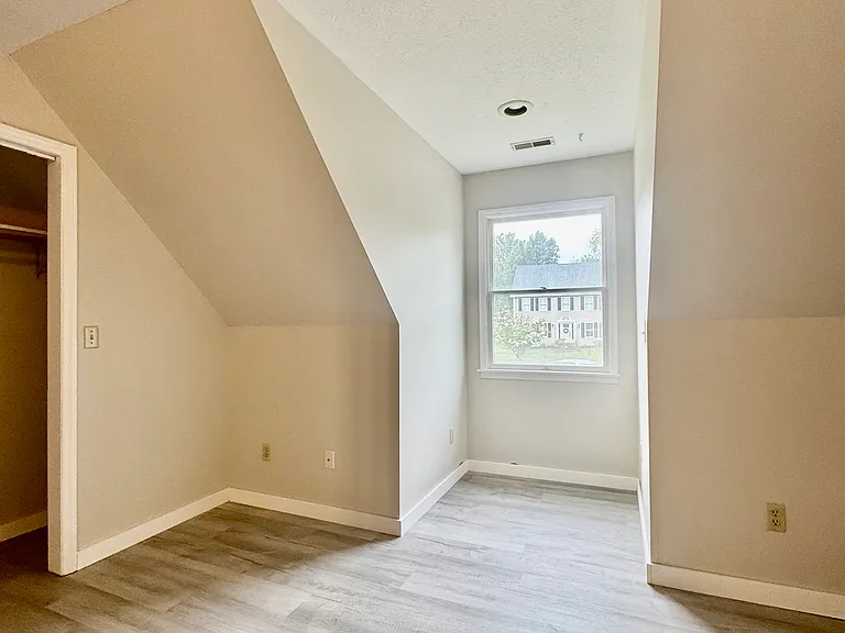 203 Cherokee Dr — Photo 21