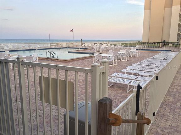 4th image of 4175 S Atlantic Ave #5200