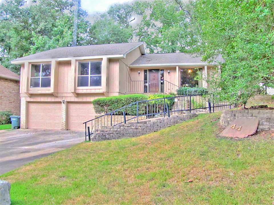 1st image of 441 Cherry Hills Dr