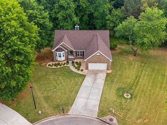 3rd image of 8780 Amberfield Dr