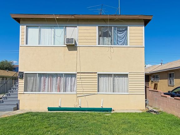 5th image of 3909 E 54th St