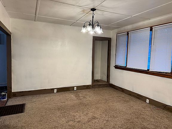 3rd image of 111 W Washington Ave