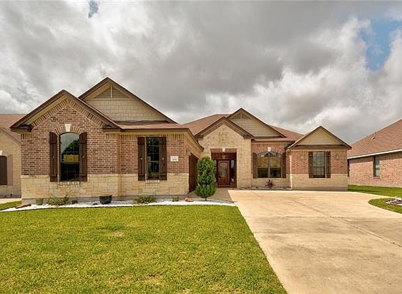 3rd image of 709 Willow Walk Dr