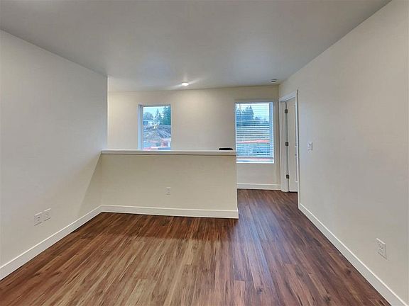 5th image of 8608 47th Pl NE
