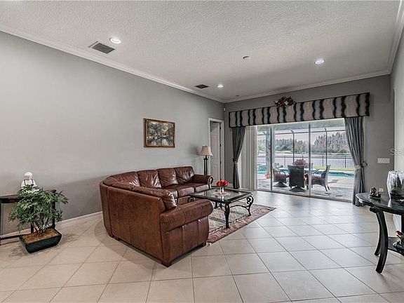 5th image of 19312 Yellow Clover Dr