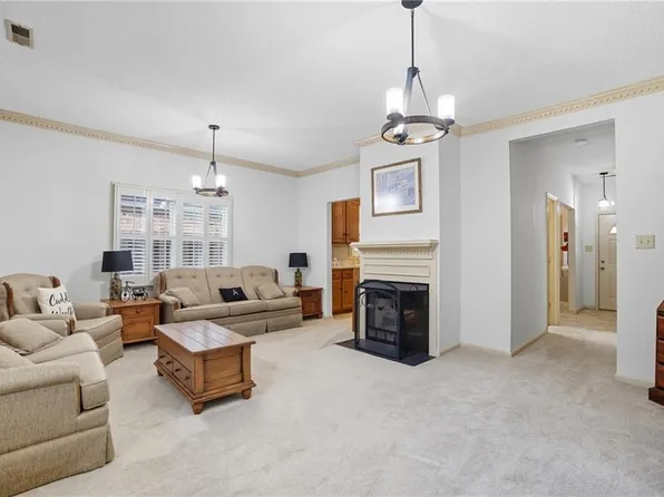 838 Creekside Cres, Chesapeake, VA 23320