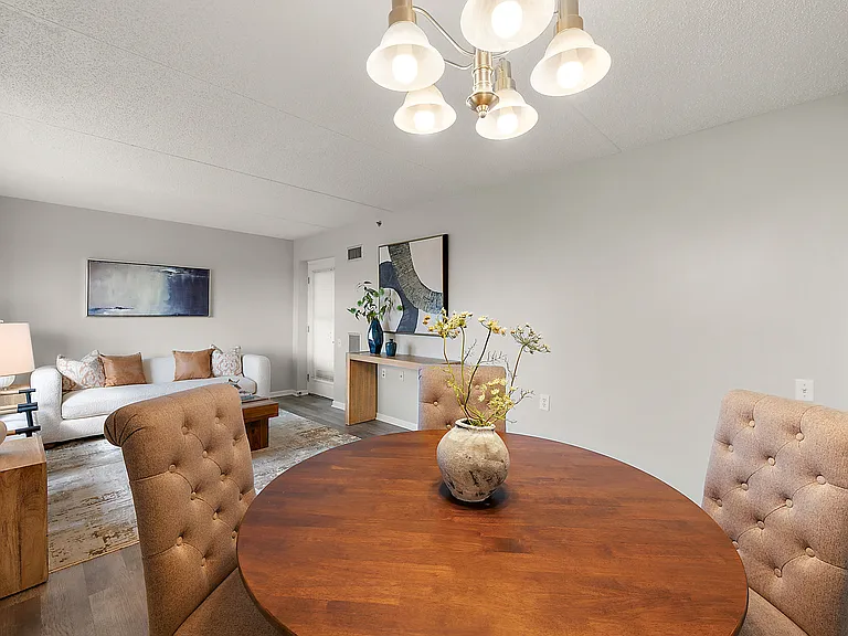 Baldwin on Chester 55+ Independent Living — Photo 20