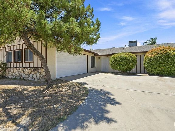 3rd image of 5909 Webb Way